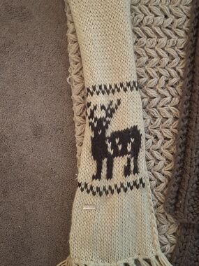 The North Face Chunky Knit Scarf in Brown and Cream